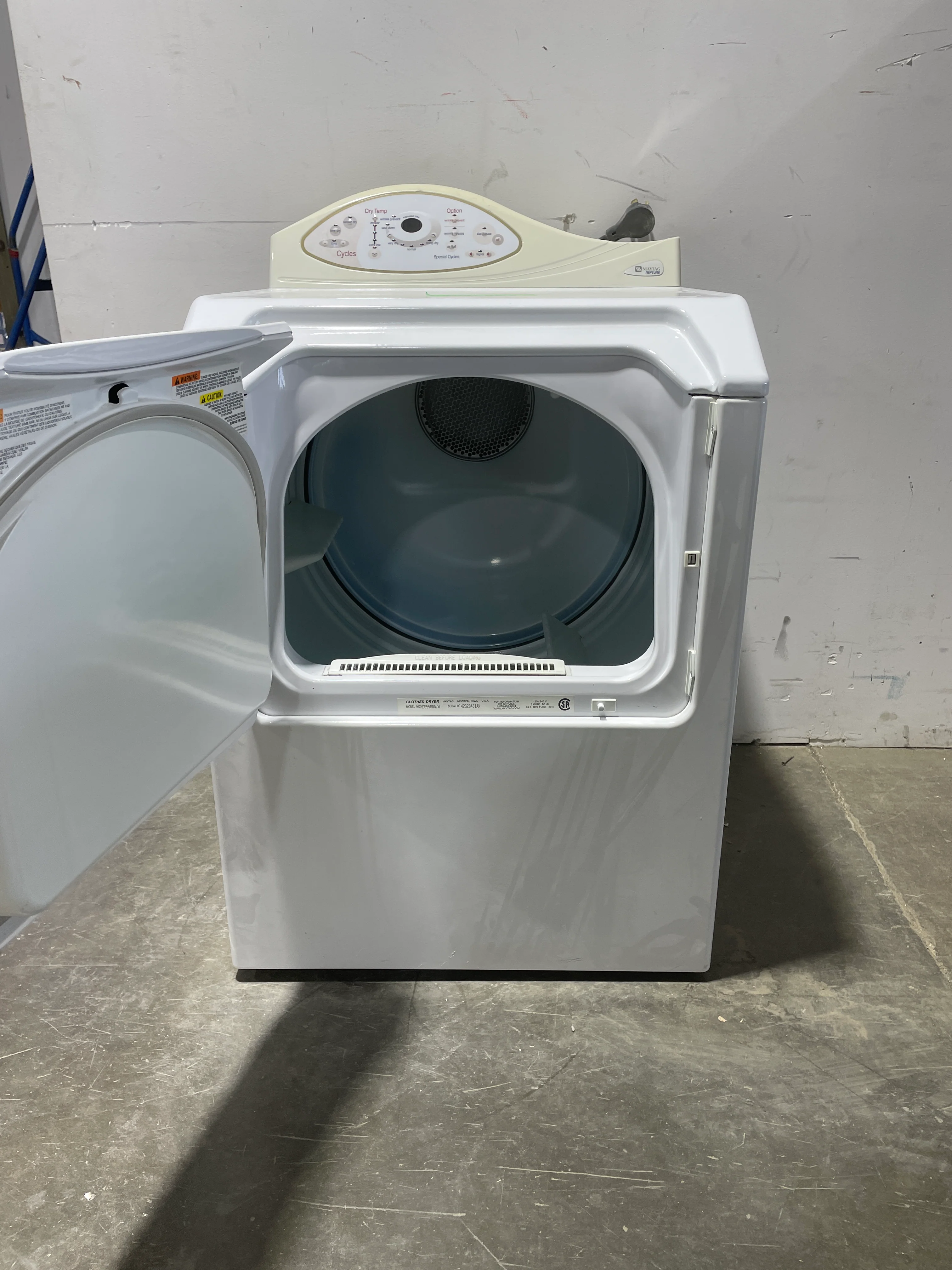 Maytag Neptune 6.0 cu ft Electric Dryer - Image 2
