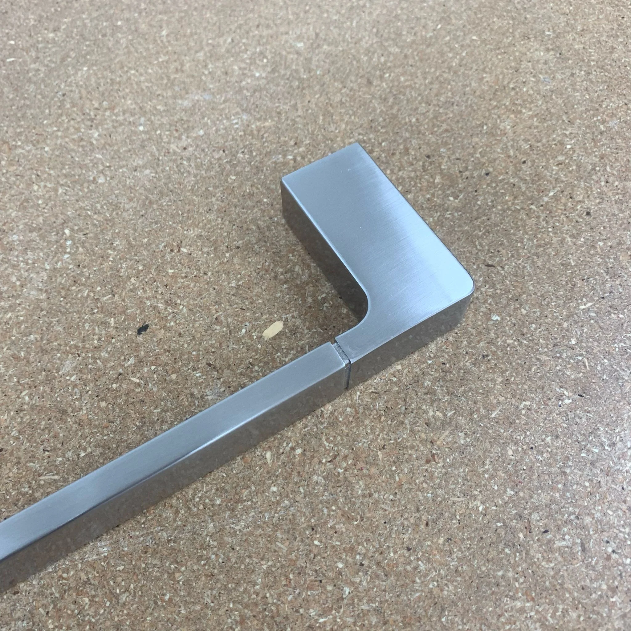 Miami 24-inch Towel Bar in Satin Nickel MH5724SN - Image 3