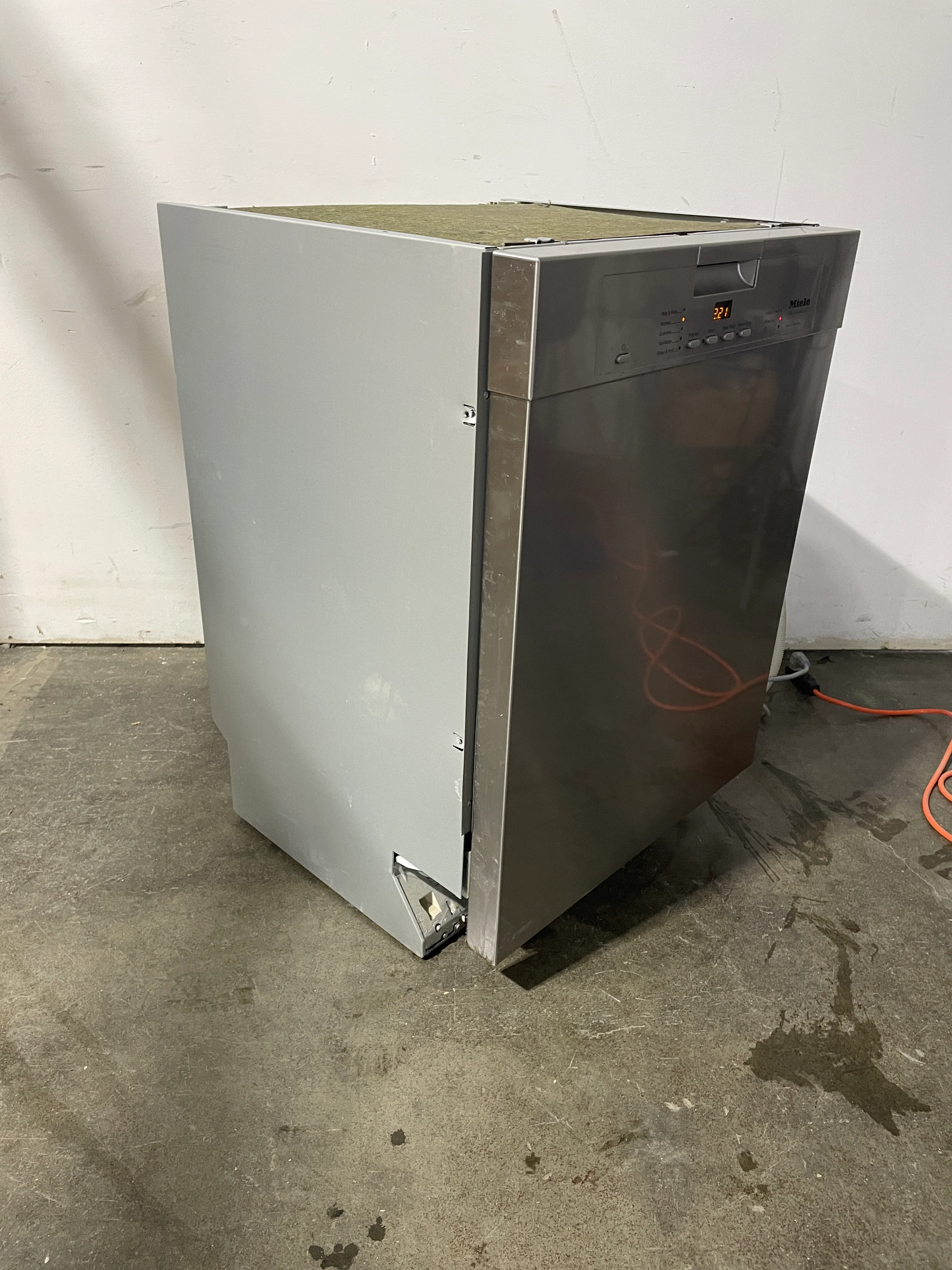 Miele Stainless Steel Dishwasher - Image 2