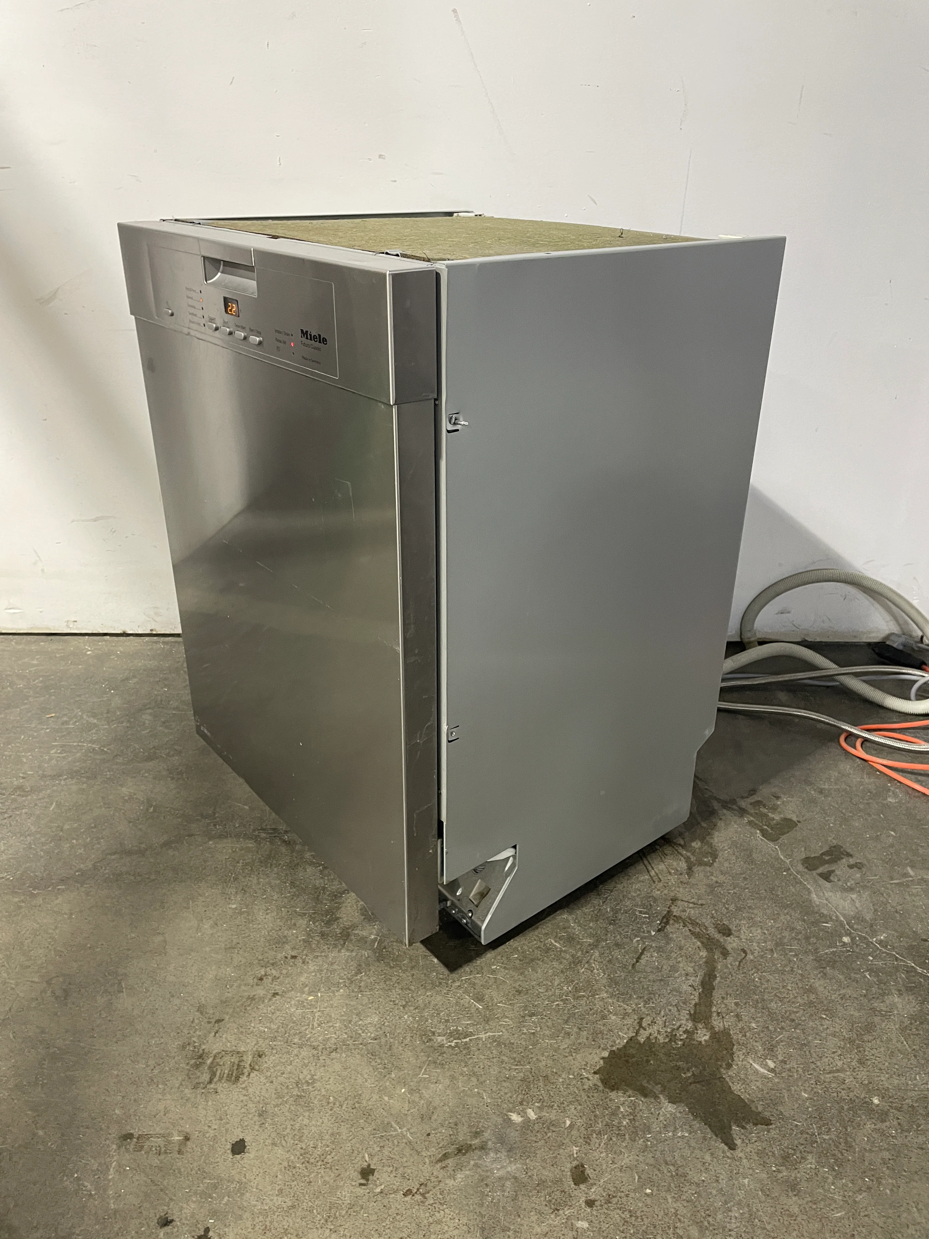 Miele Stainless Steel Dishwasher - Image 3