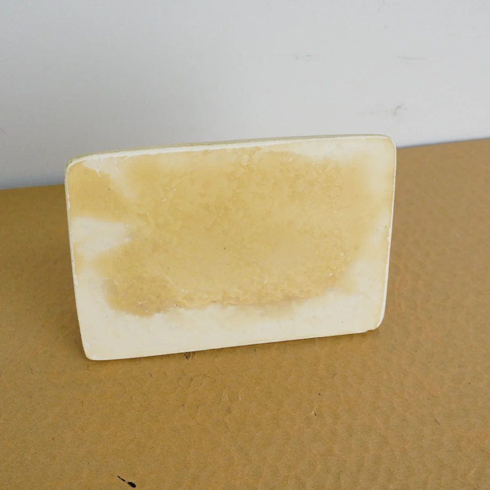 Porcelain Wall-Mount Soap Dish in Chiaro Grey - Image 3