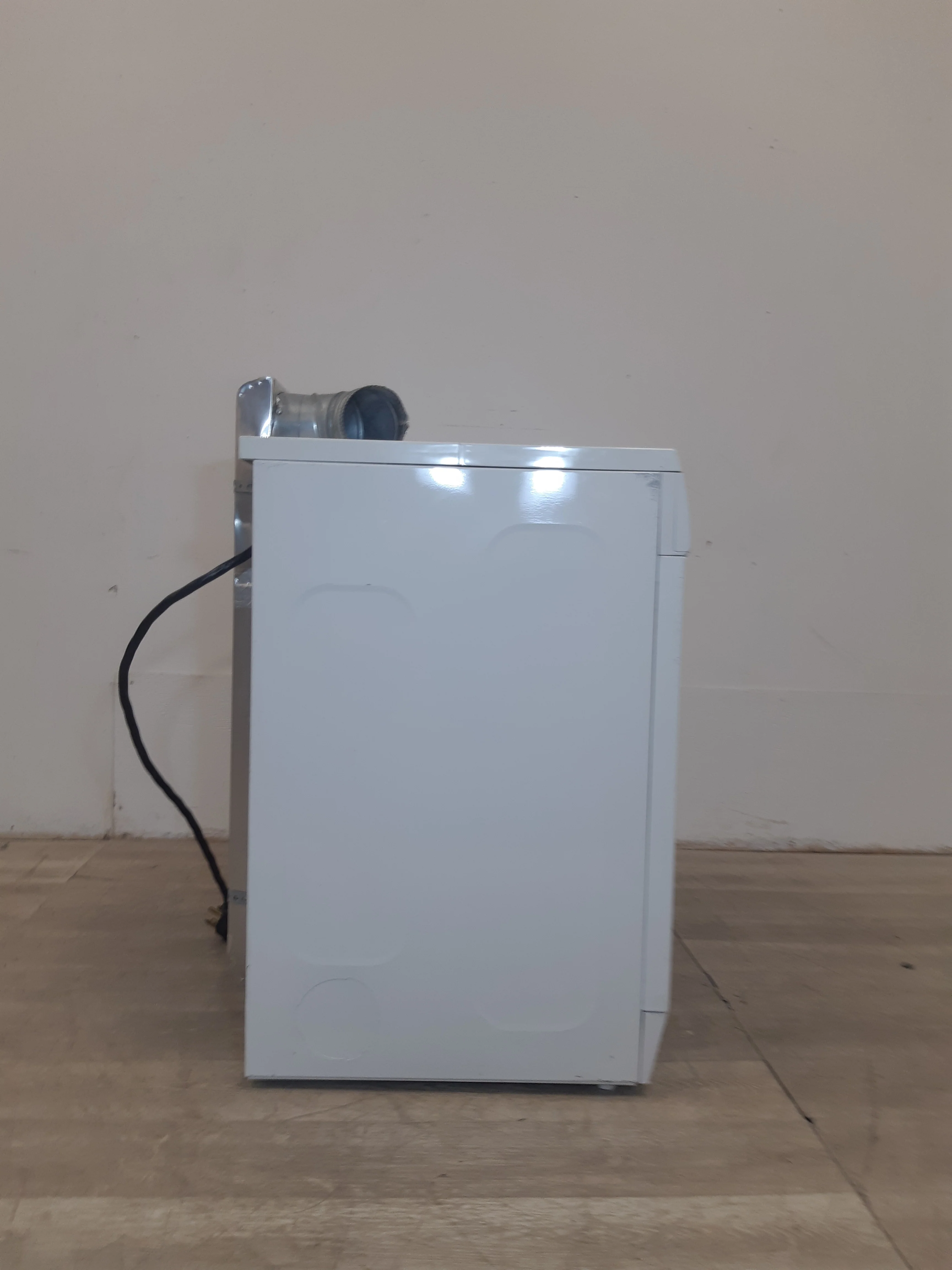 Samsung Apartment  Electric Dryer - Image 4