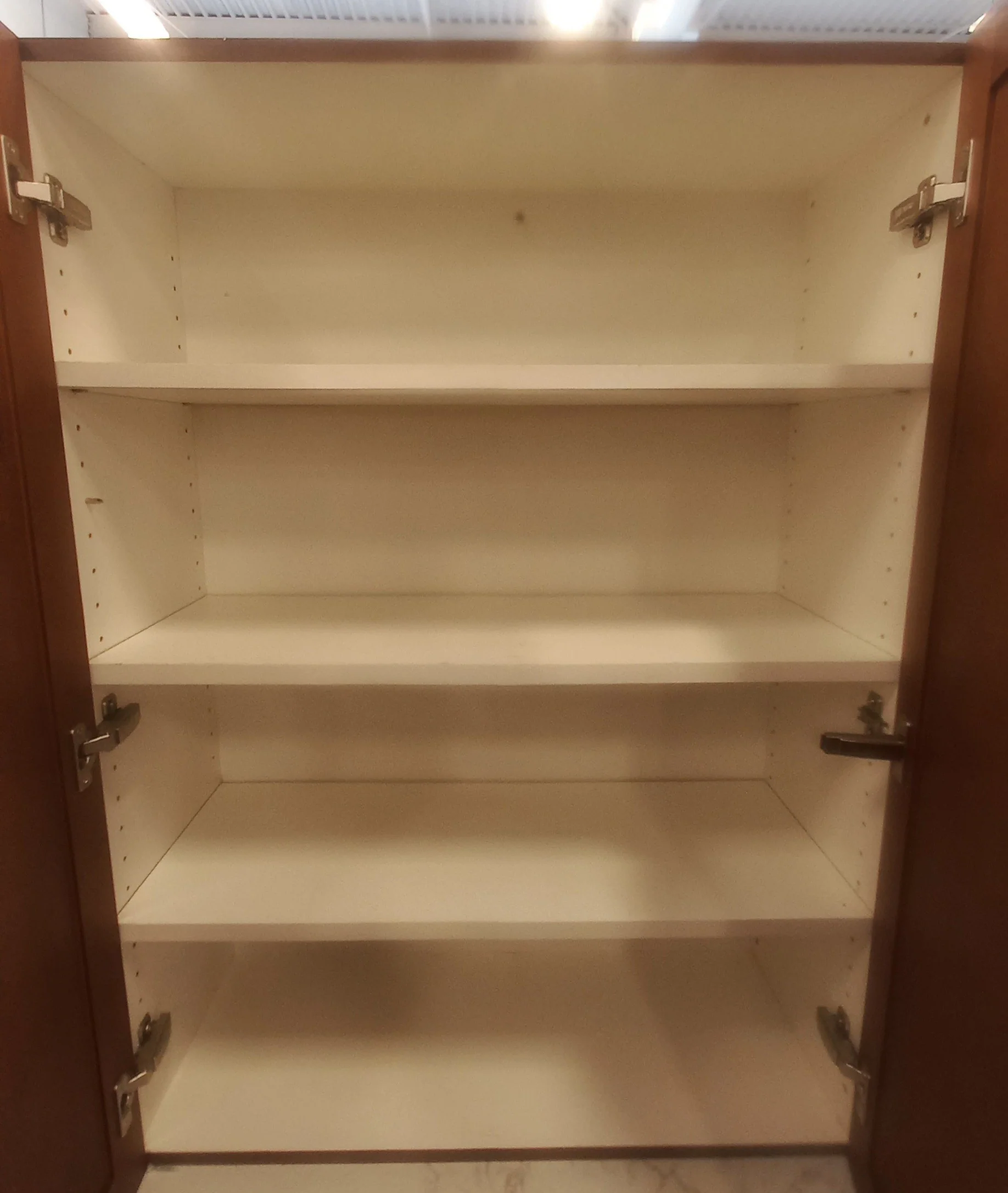 Set of 15 Kitchen Cabinets in Light Brown - Image 10