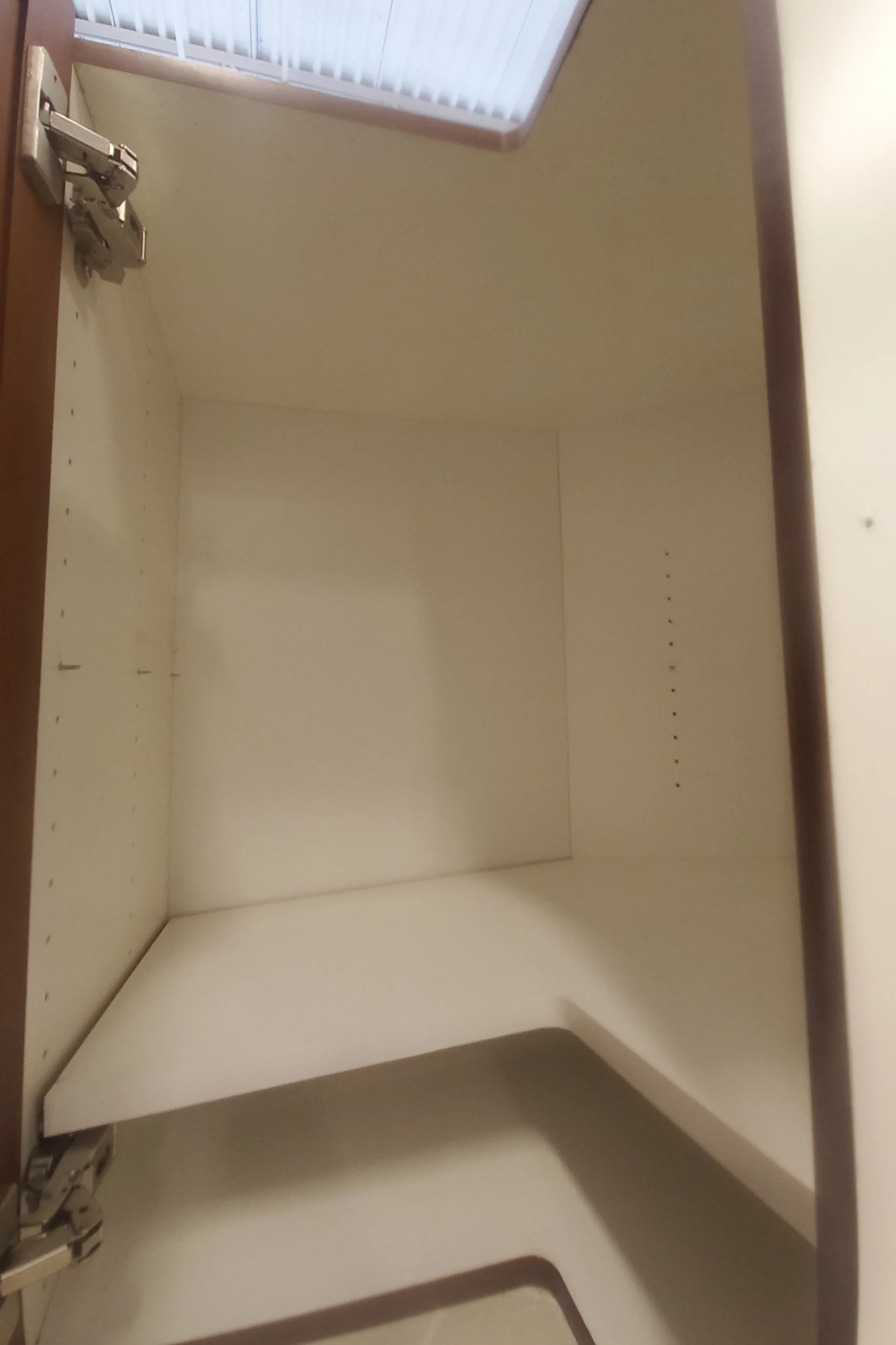 Set of 15 Kitchen Cabinets in Light Brown - Image 18