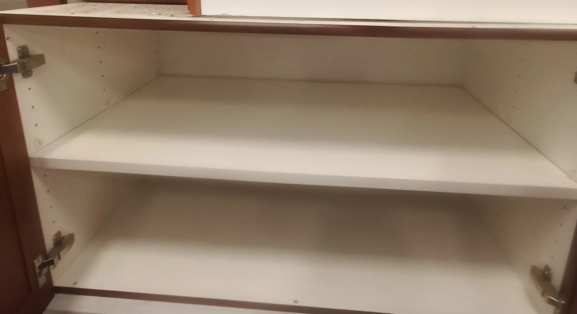 Set of 15 Kitchen Cabinets in Light Brown - Image 19