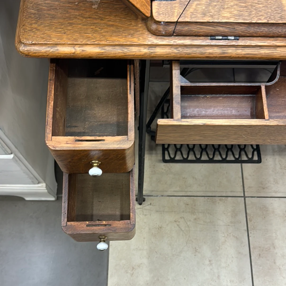 Singer Antique Sewing Table - Image 6