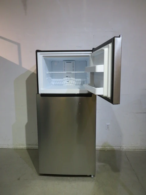 Stainless Steel Vissani Fridge with Top Freezer - Image 2