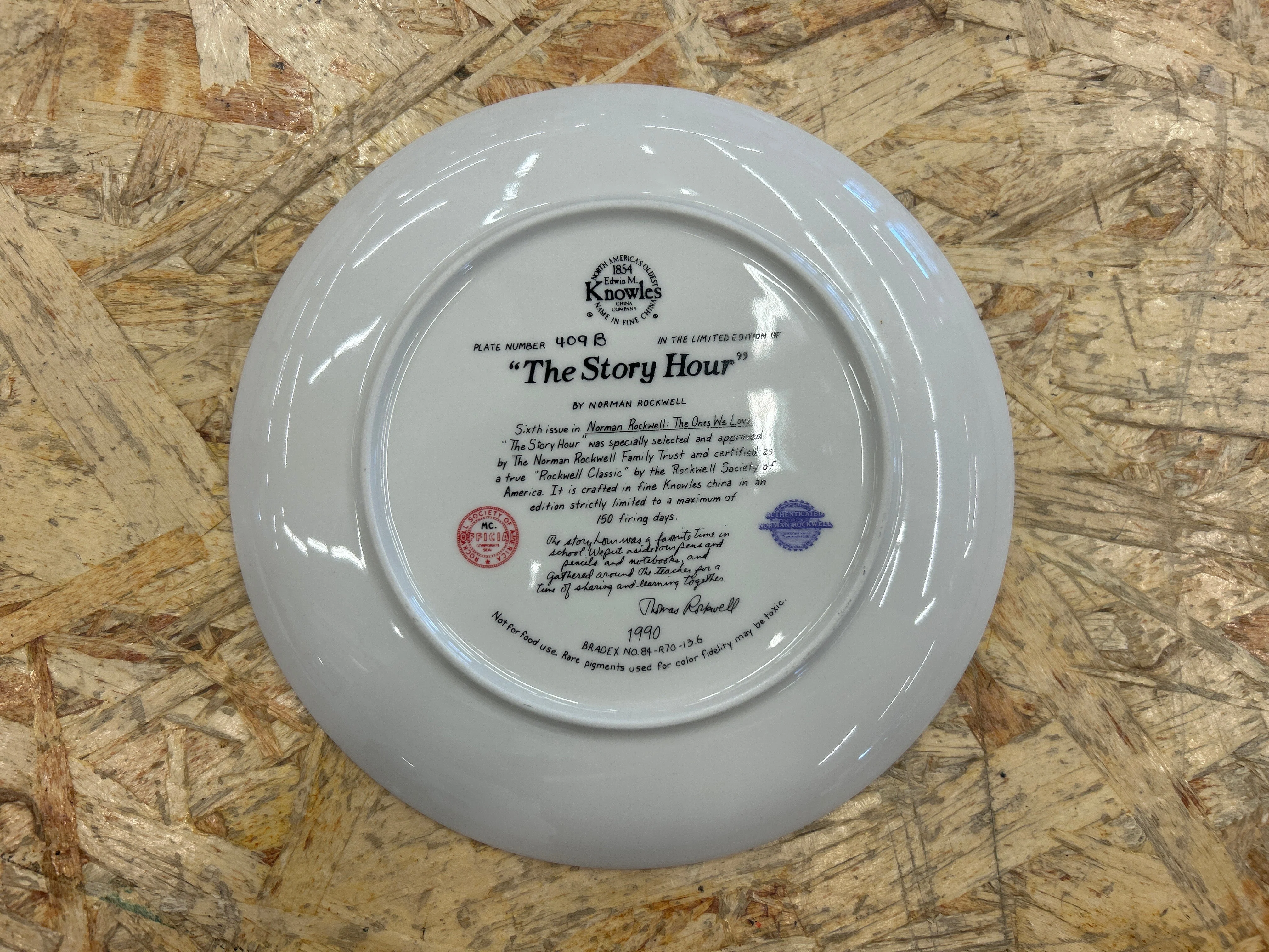"The Story Hour" Limited Edition of Norman Rockwell Collectable Plate - with Authentication Certificate - Image 3