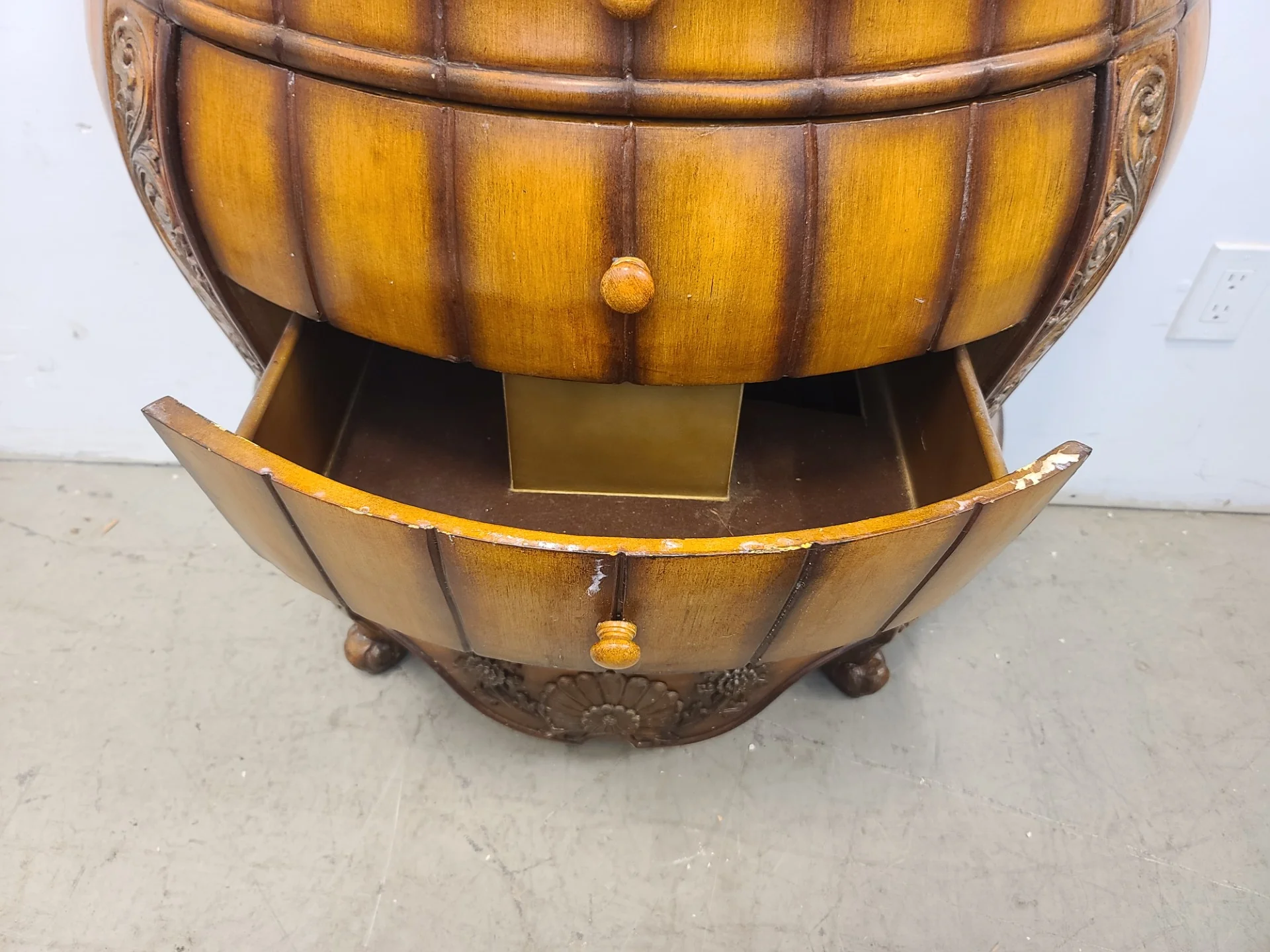 Vintage Curved Bombe-Style Bathroom Vanity Sink - Image 3