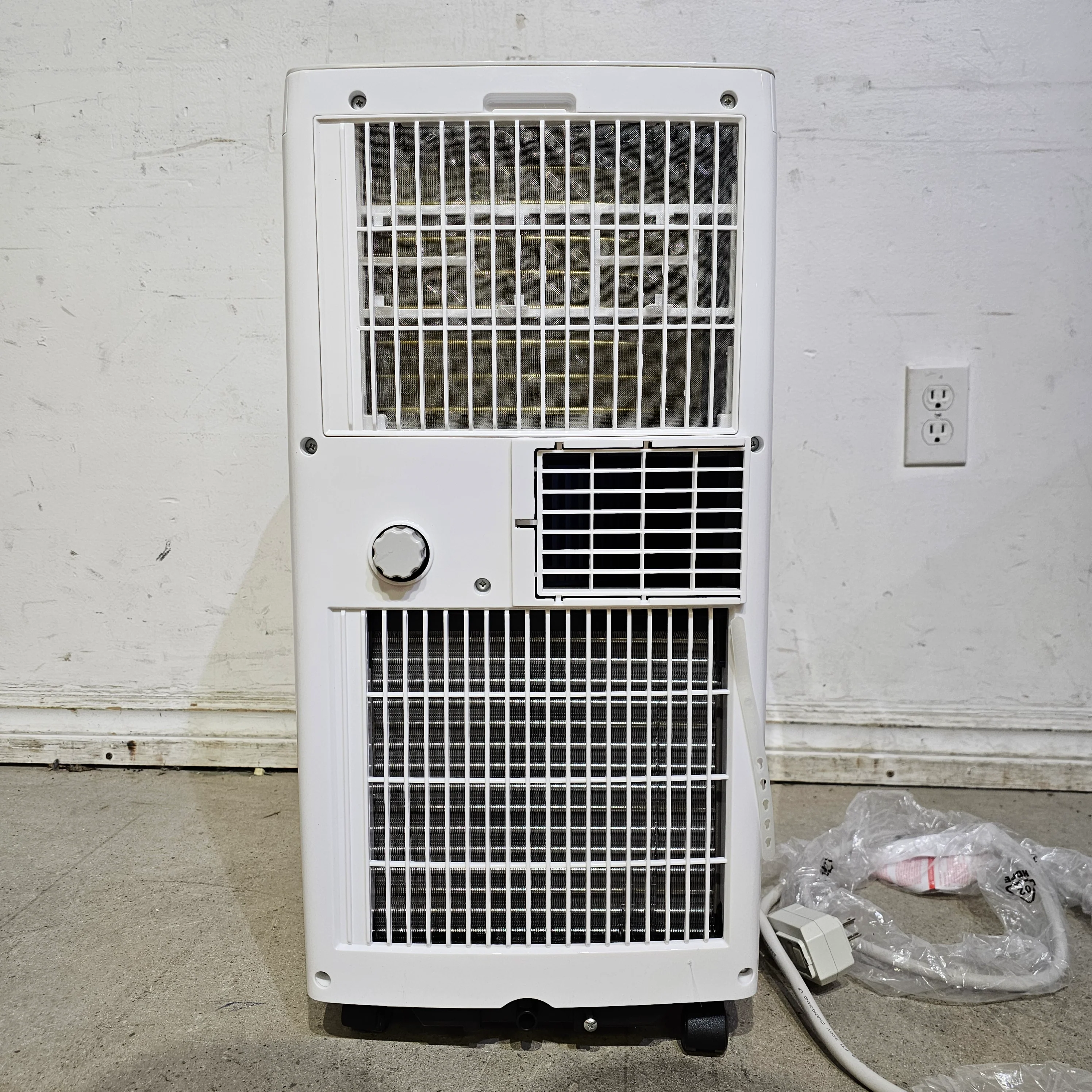 Vissani Portable Air Conditioner - Image 8