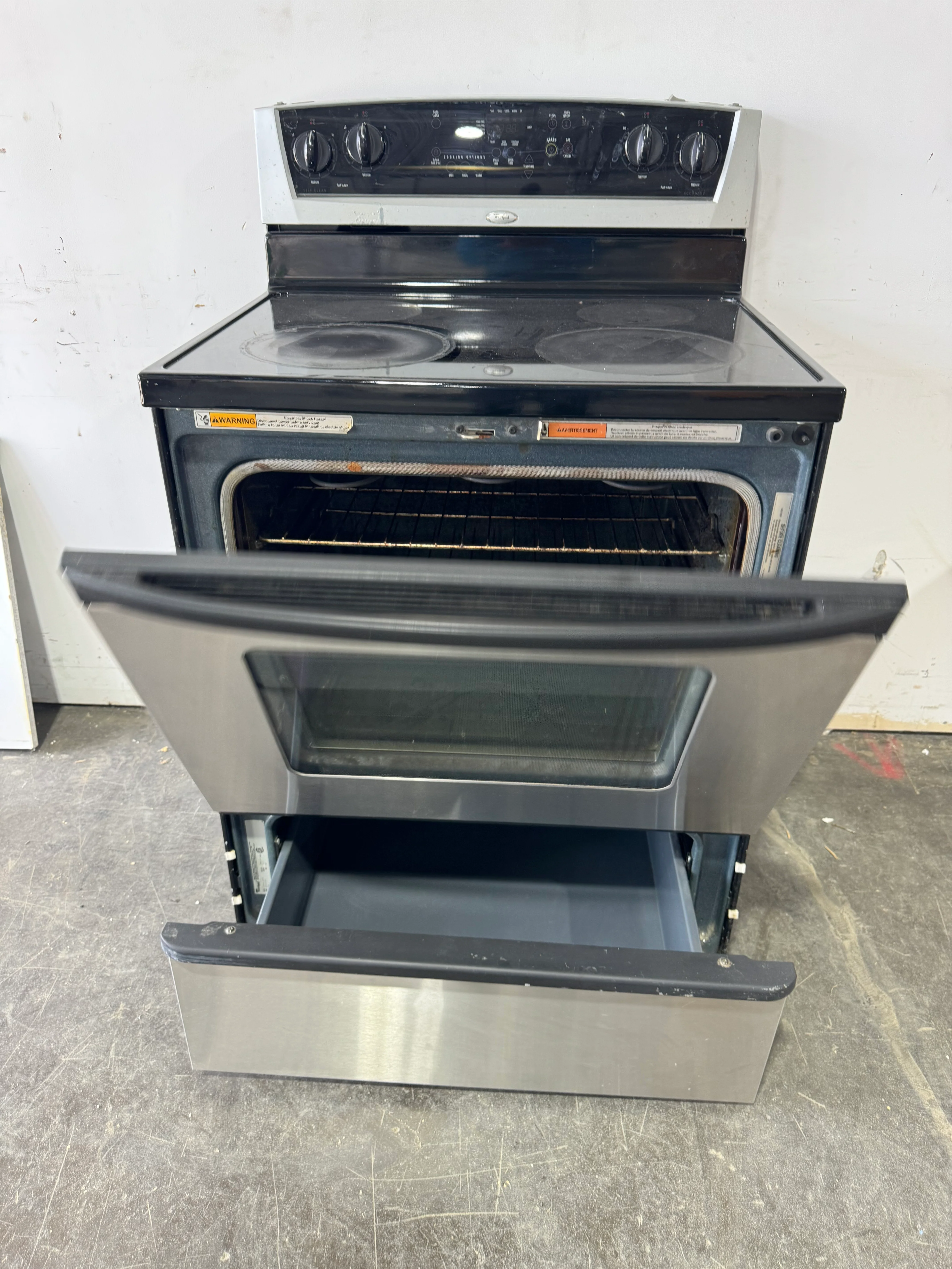Whirlpool Electric Range - Image 2