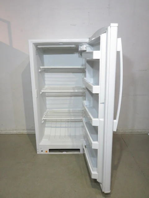 Whirlpool Freestanding Freezer in White - Image 2