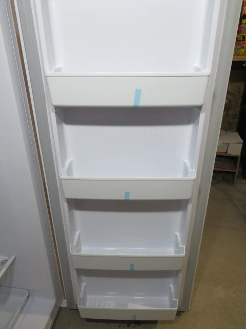 White Danby Upright Freezer - Image 6