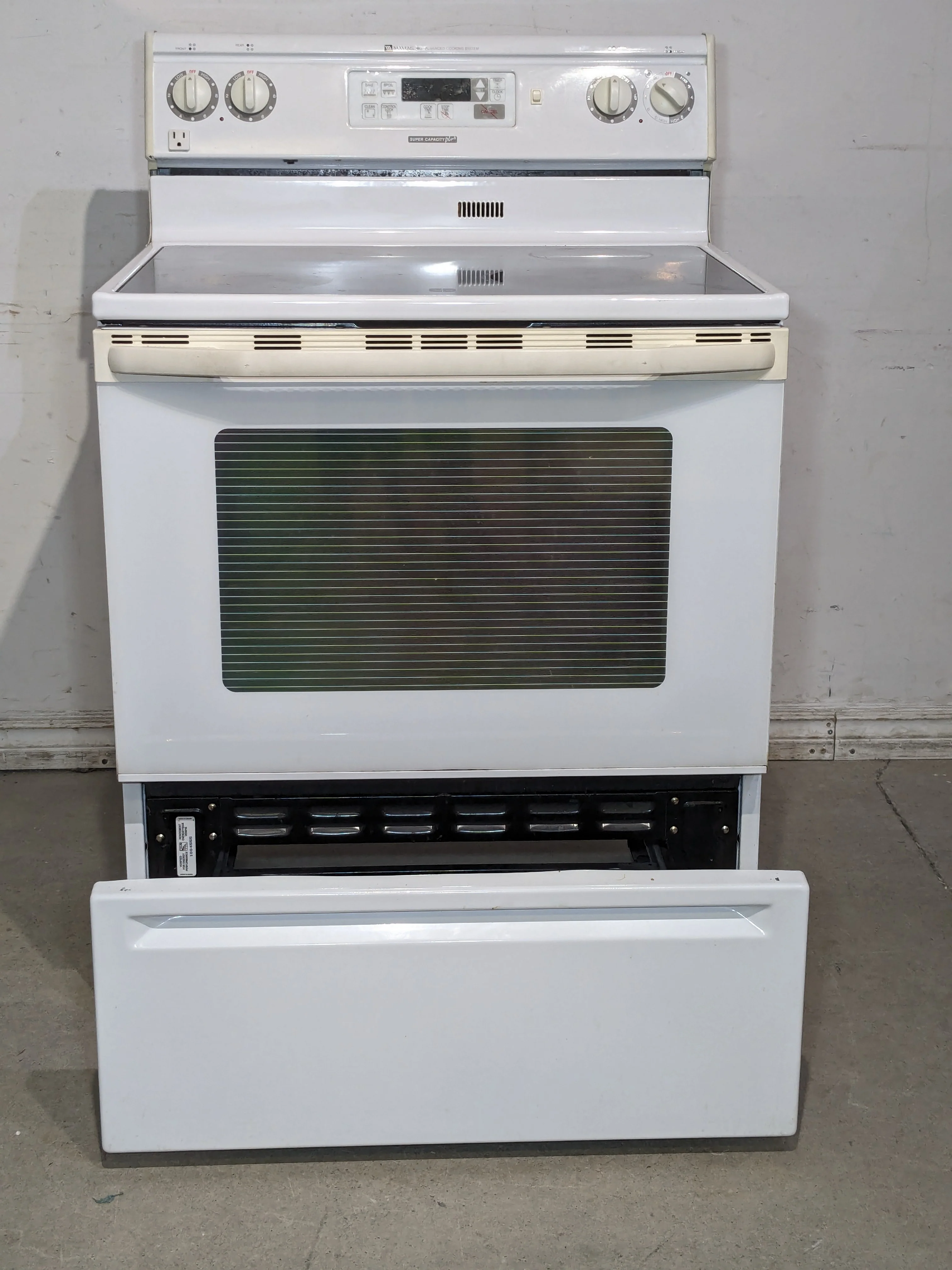 White Maytag Electric Stove MO. MER5770ACW - Image 2