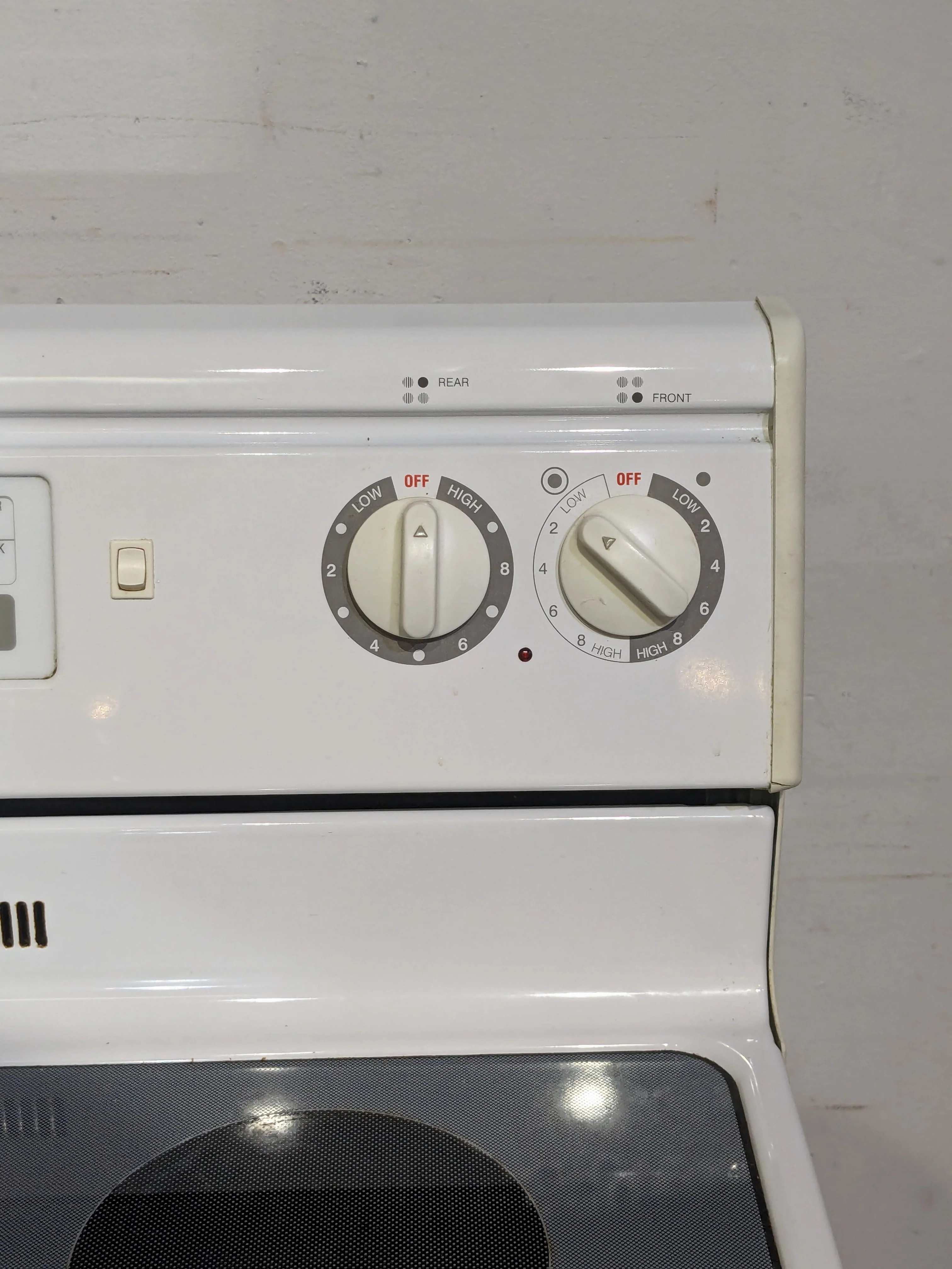 White Maytag Electric Stove MO. MER5770ACW - Image 7